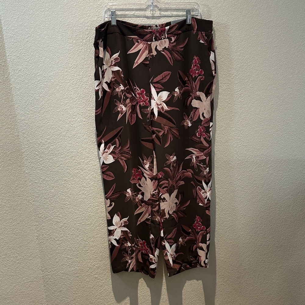 Chico's Brown and Mauve Floral Pull-On Pants Size 3P (US-16P)